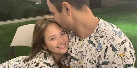 ellen adarna|Ellen Adarna greets Derek Ramsay on his 48th birthday